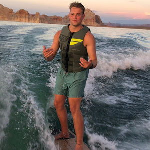 Meet your Posher, Mitchell